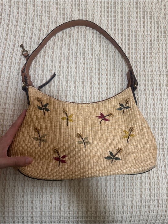 Fossil Handbags - Woven Straw Shoulder Bag with Embroidered Floral Accents - Natural